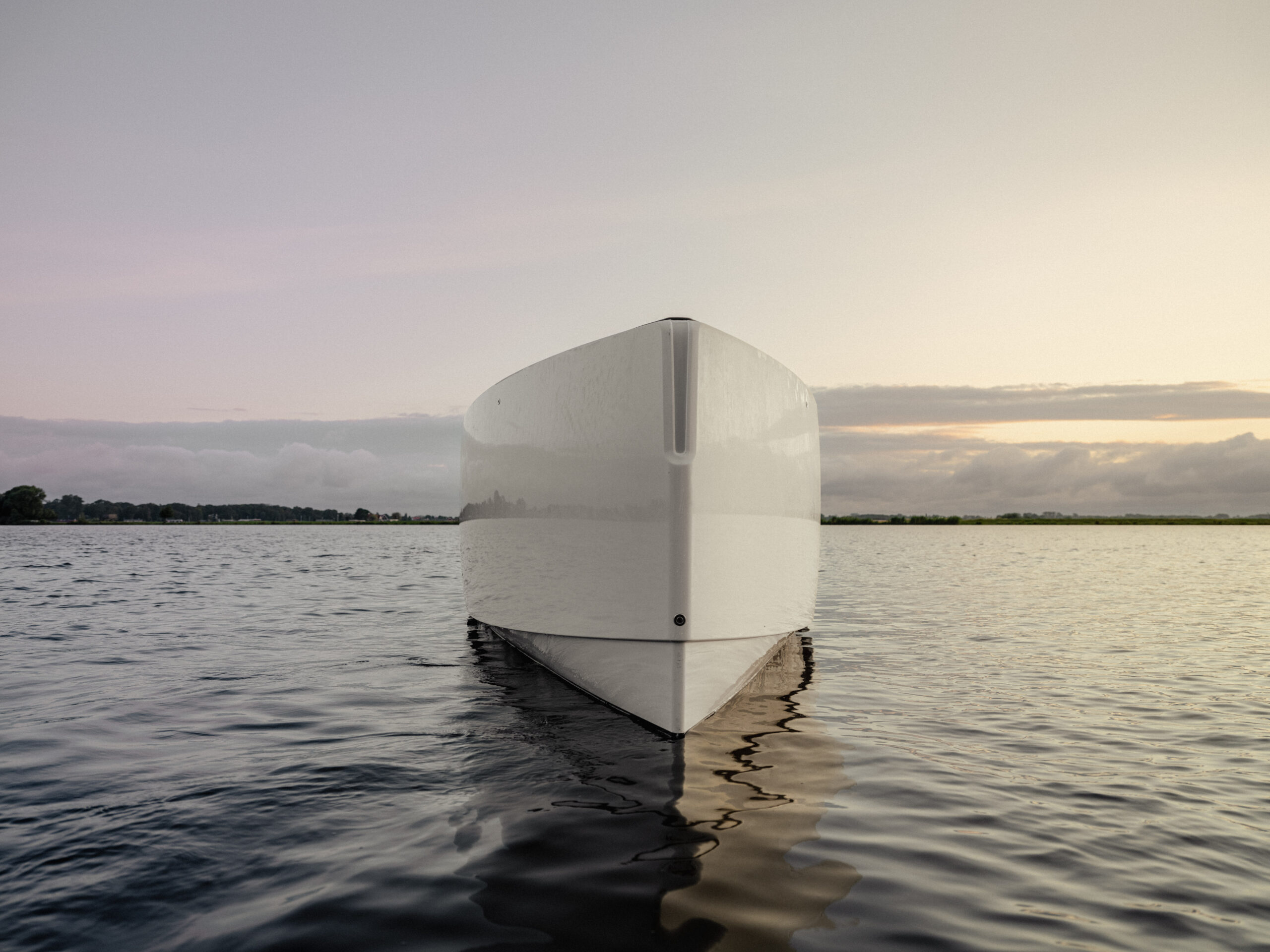 Lumen E10 100% Electric Boat