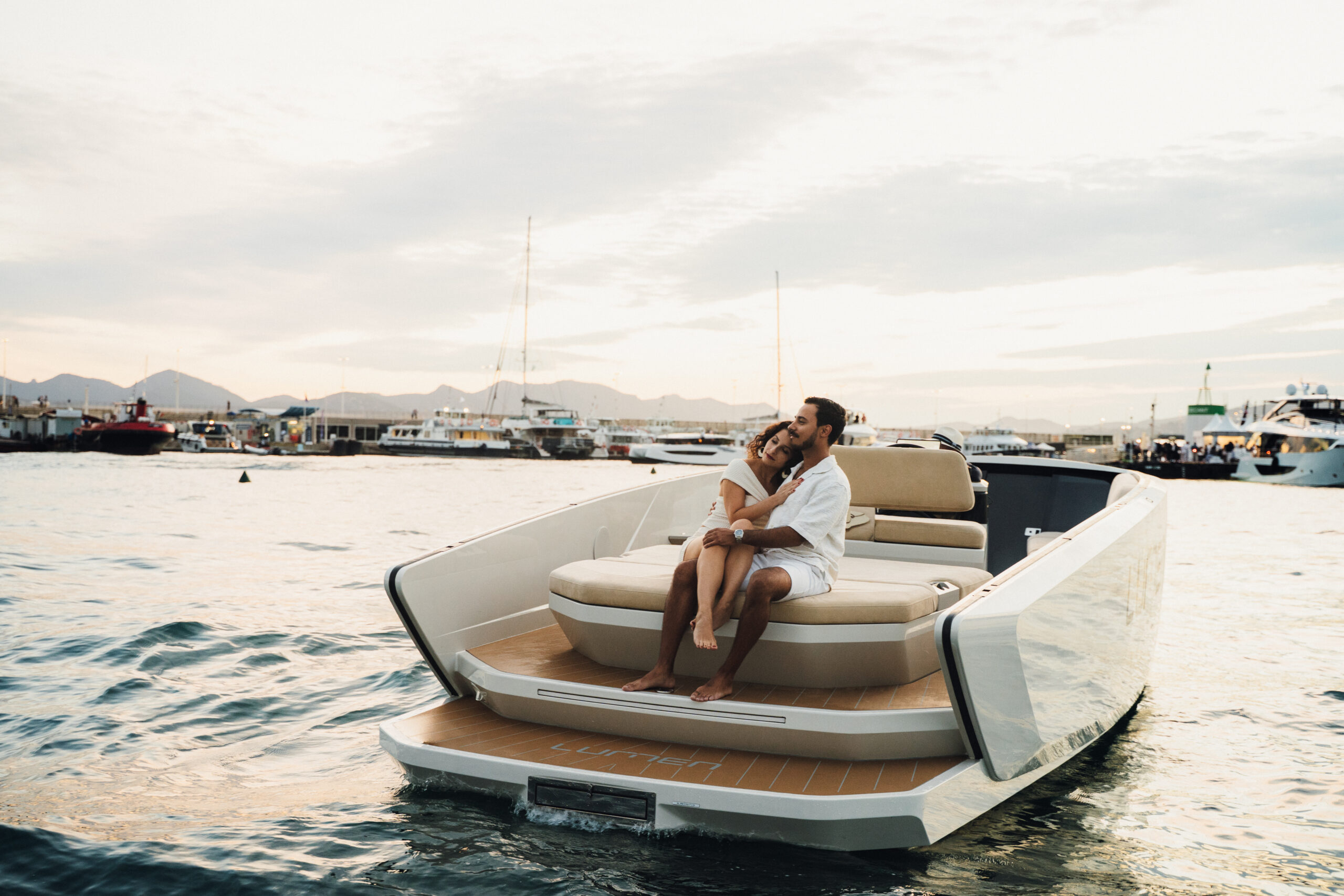 Electric Boats: Quiet Power, Smart Luxury, and Why Lumen Leads the Pack